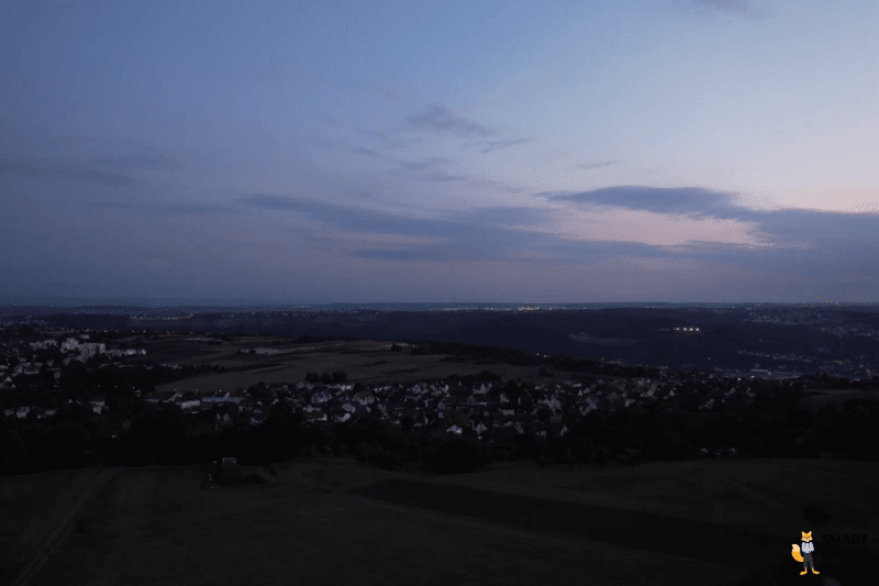 Eine Aufnahme der DJI Air 2S bei schlechten Lichtverhältnissen (Dämmerung)